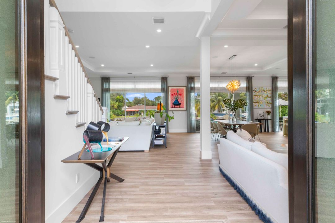 For Sale: $6,899,000 (5 beds, 5 baths, 5764 Square Feet)