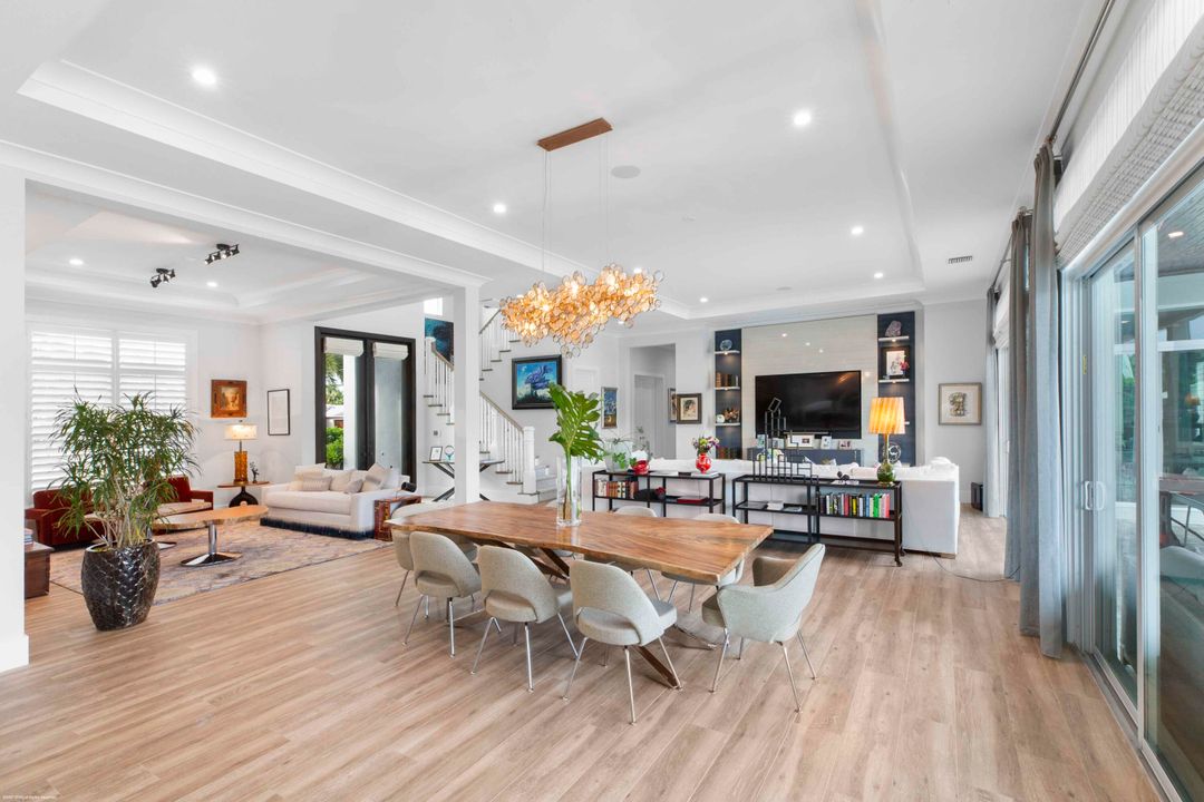 For Sale: $6,899,000 (5 beds, 5 baths, 5764 Square Feet)