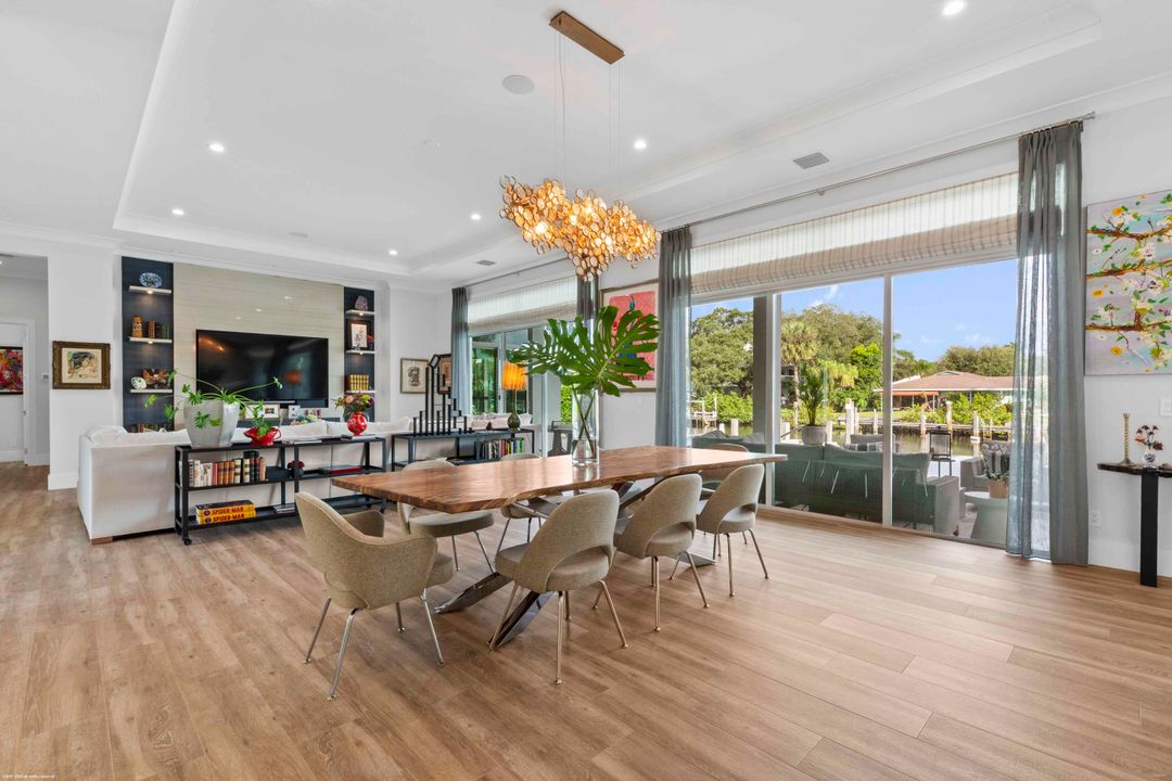 For Sale: $6,899,000 (5 beds, 5 baths, 5764 Square Feet)