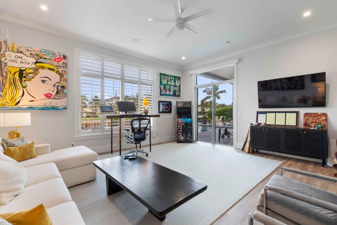 For Sale: $6,899,000 (5 beds, 5 baths, 5764 Square Feet)