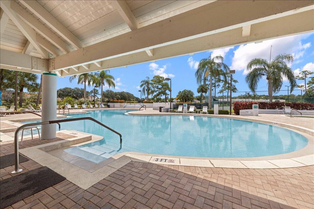 待售: $315,000 (2 贝兹, 2 浴室, 1162 平方英尺)