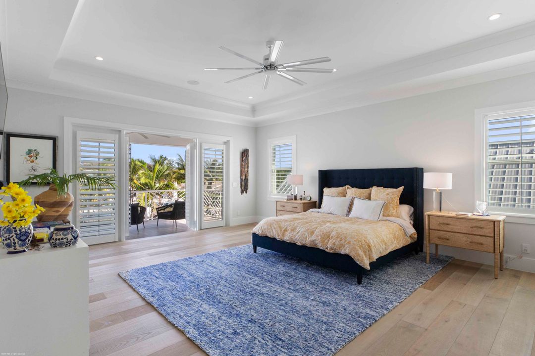 For Sale: $6,899,000 (5 beds, 5 baths, 5764 Square Feet)