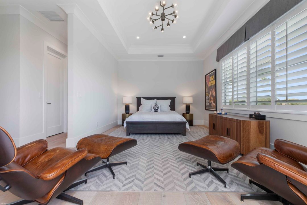 For Sale: $6,899,000 (5 beds, 5 baths, 5764 Square Feet)