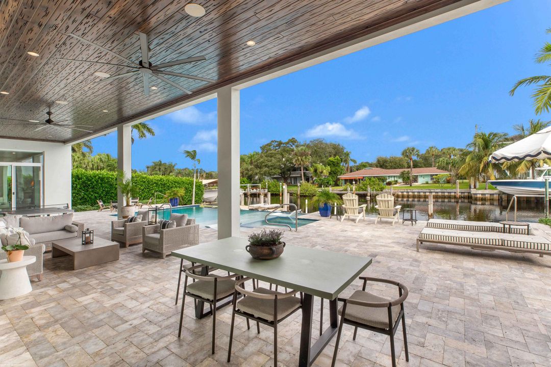 For Sale: $6,899,000 (5 beds, 5 baths, 5764 Square Feet)