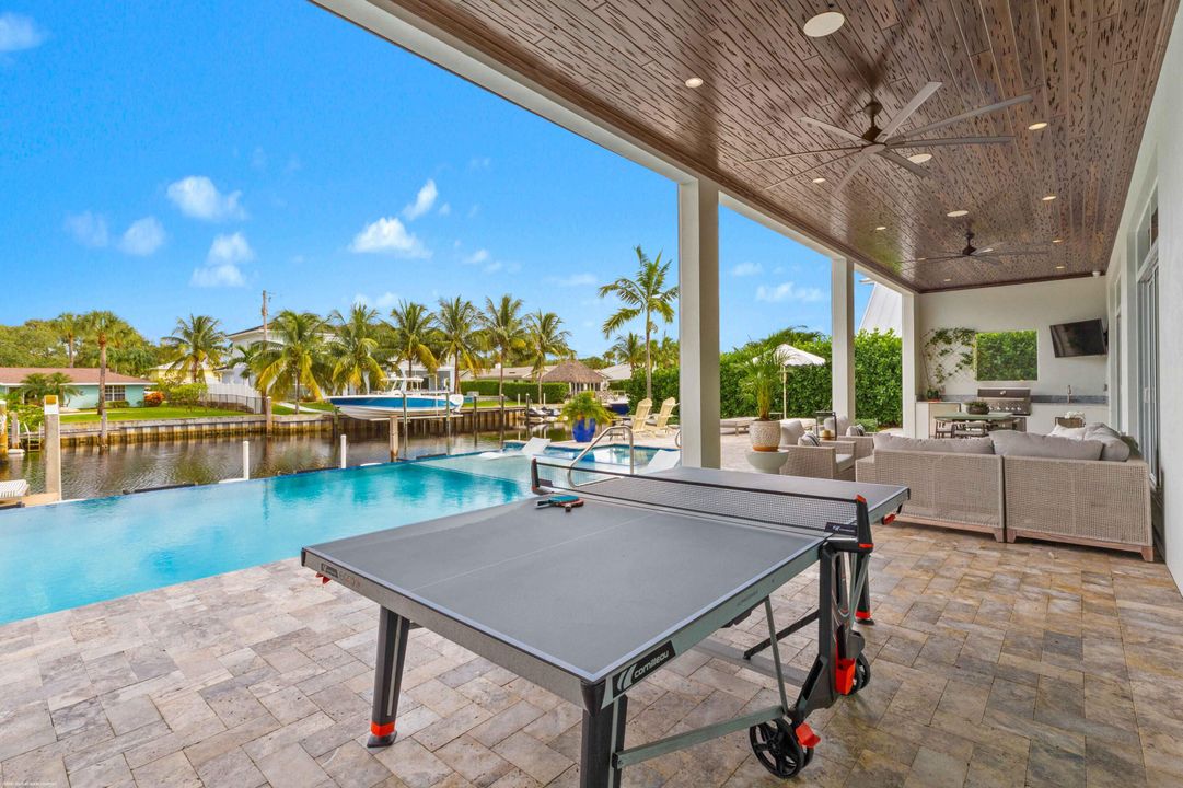 For Sale: $6,899,000 (5 beds, 5 baths, 5764 Square Feet)