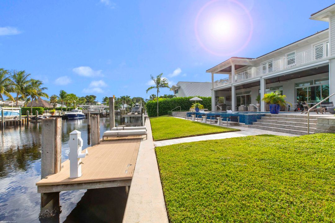 For Sale: $6,899,000 (5 beds, 5 baths, 5764 Square Feet)