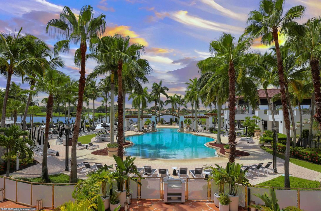 For Sale: $6,899,000 (5 beds, 5 baths, 5764 Square Feet)