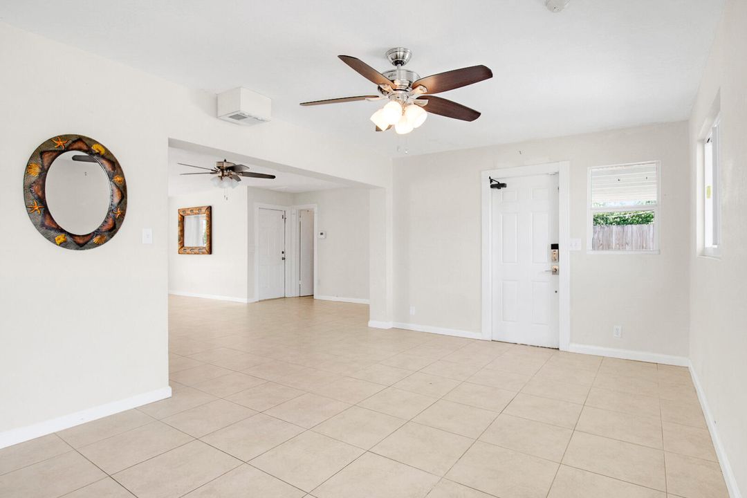 For Sale: $499,000 (2 beds, 2 baths, 1399 Square Feet)
