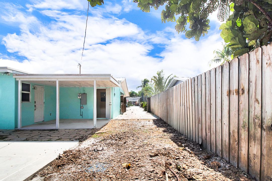 For Sale: $499,000 (2 beds, 2 baths, 1399 Square Feet)