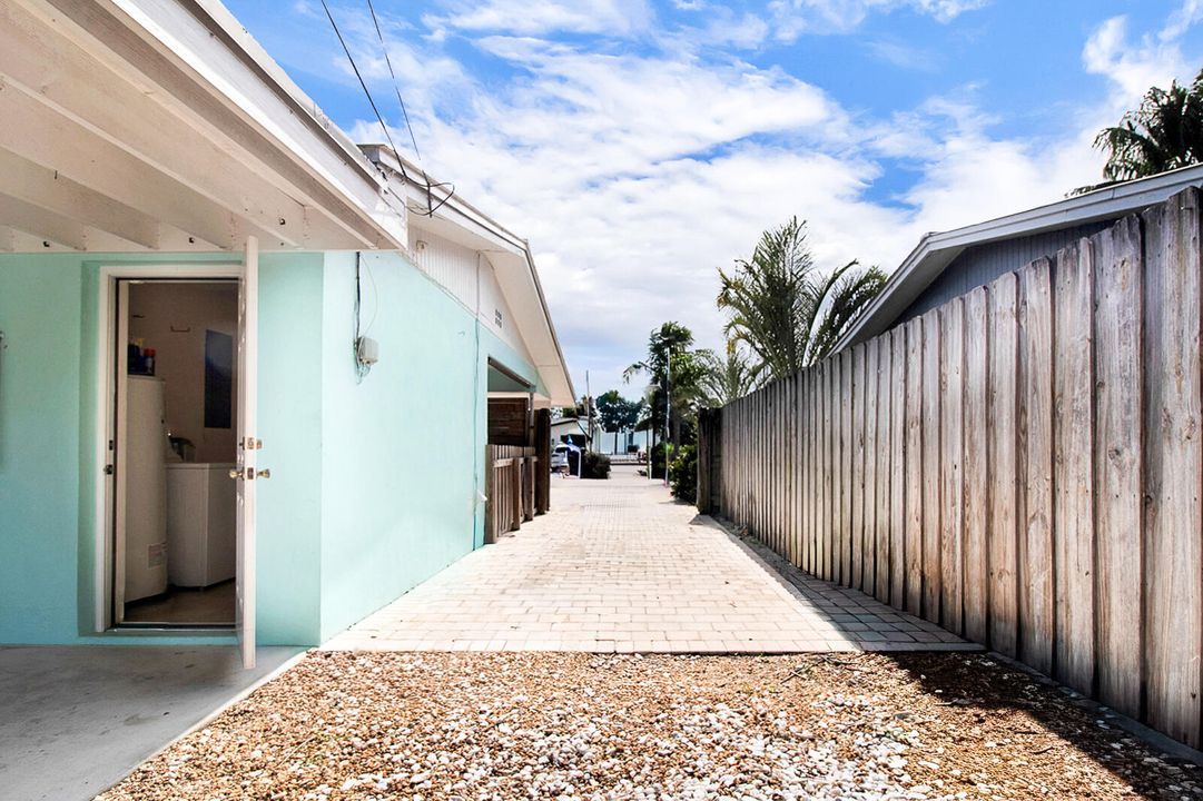 For Sale: $499,000 (2 beds, 2 baths, 1399 Square Feet)