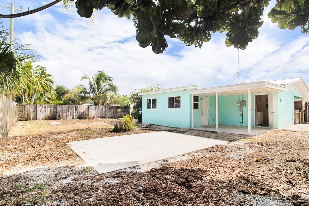 For Sale: $499,000 (2 beds, 2 baths, 1399 Square Feet)