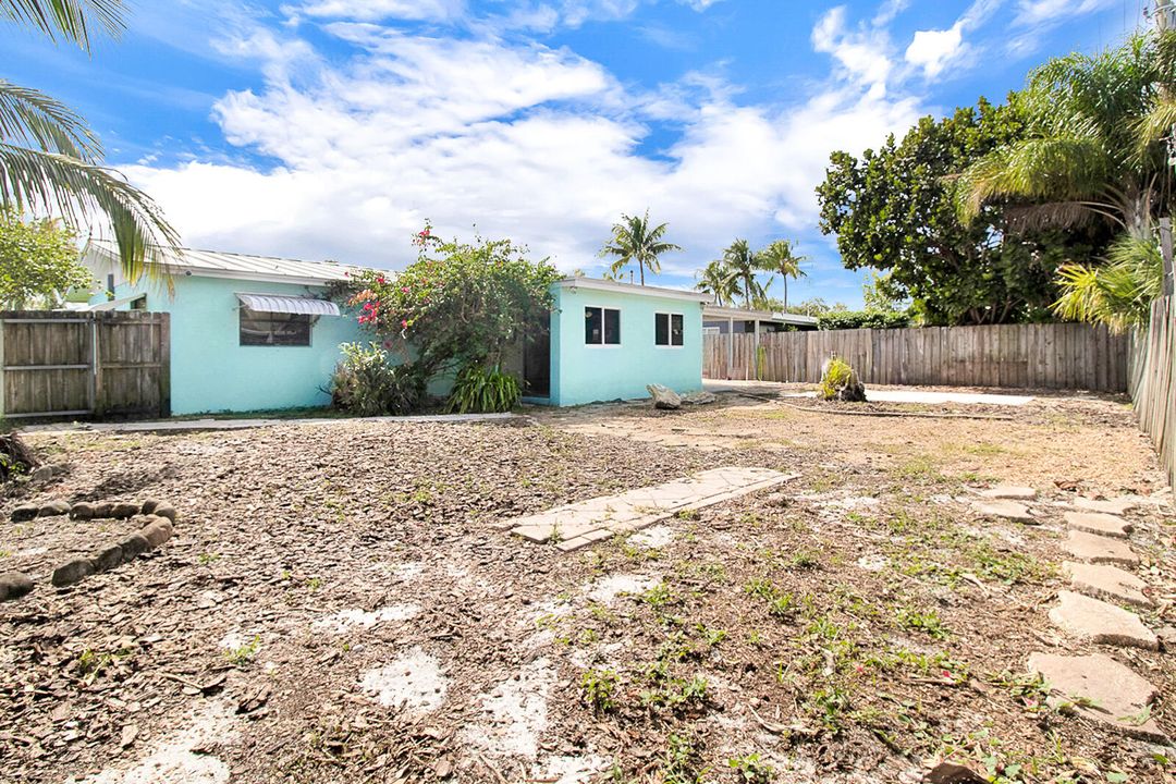 For Sale: $499,000 (2 beds, 2 baths, 1399 Square Feet)