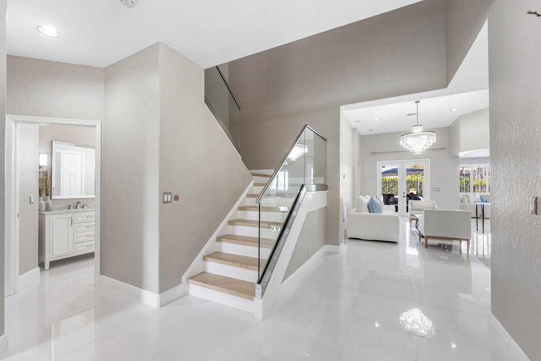 待售: $949,000 (5 贝兹, 4 浴室, 2817 平方英尺)