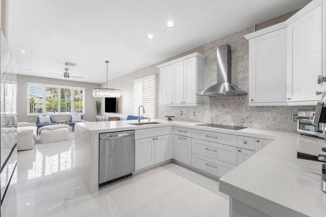 待售: $949,000 (5 贝兹, 4 浴室, 2817 平方英尺)