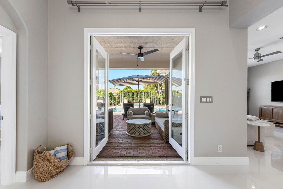 待售: $949,000 (5 贝兹, 4 浴室, 2817 平方英尺)