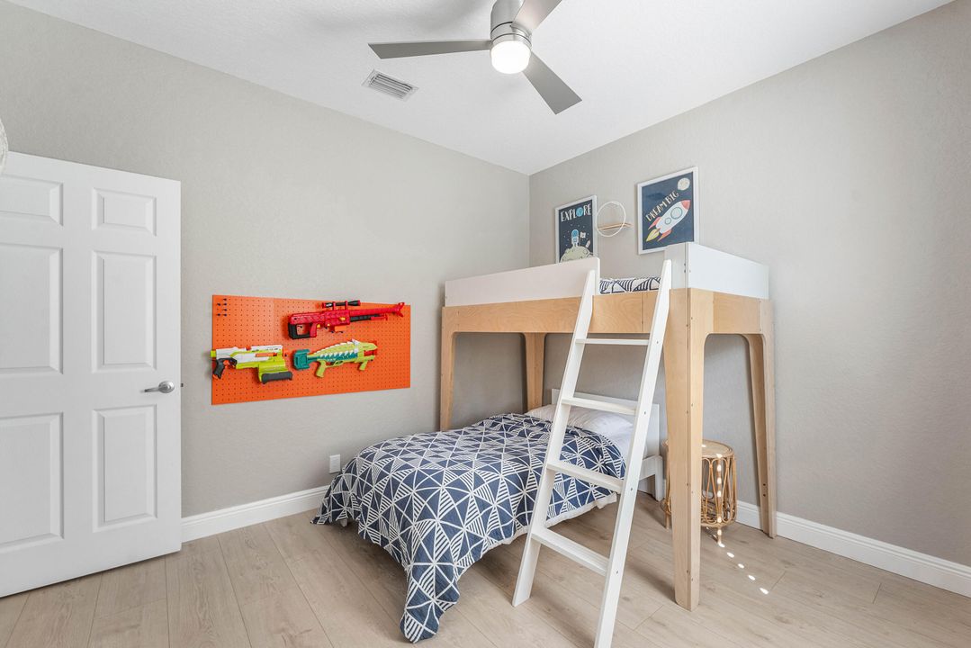 待售: $949,000 (5 贝兹, 4 浴室, 2817 平方英尺)