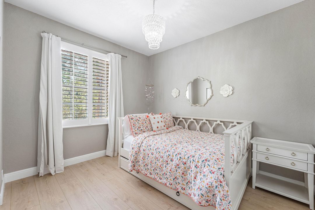 待售: $949,000 (5 贝兹, 4 浴室, 2817 平方英尺)