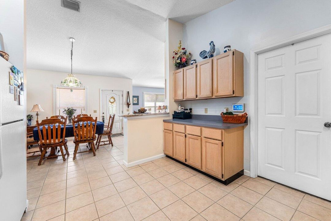 En Venta: $599,900 (4 camas, 2 baños, 1534 Pies cuadrados)