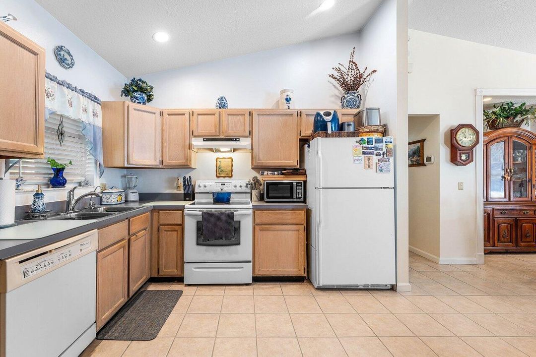 En Venta: $599,900 (4 camas, 2 baños, 1534 Pies cuadrados)