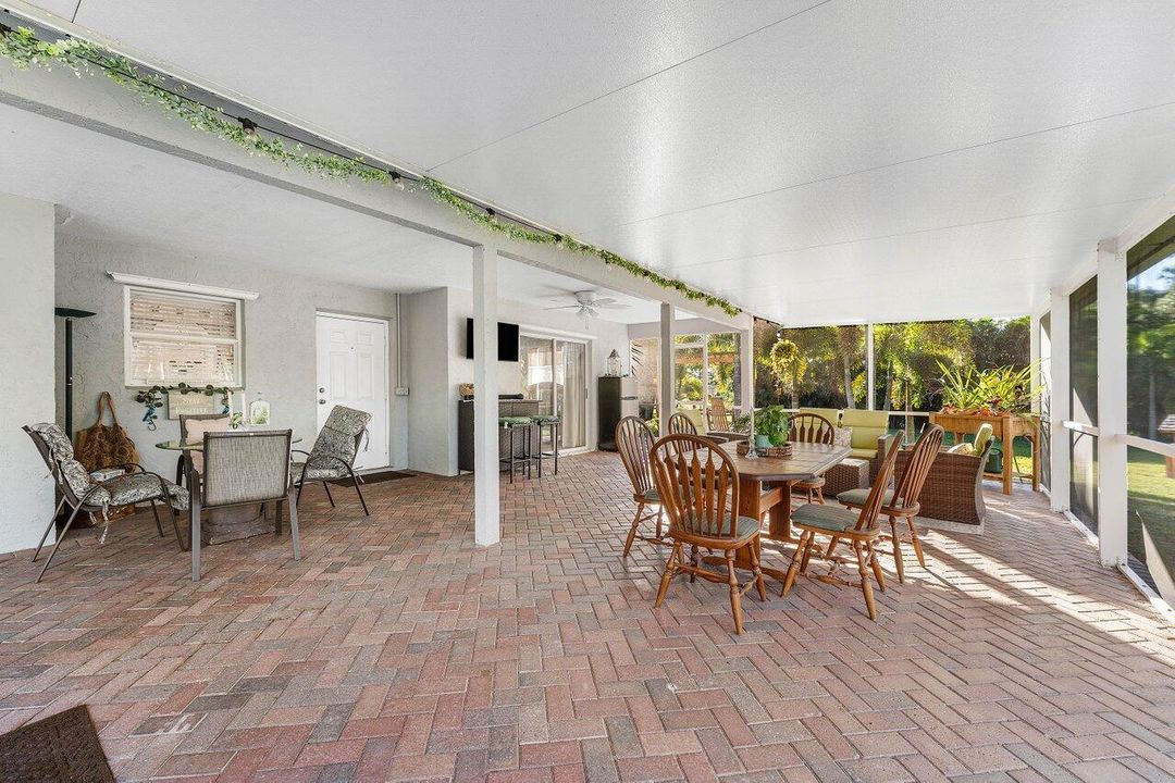 En Venta: $599,900 (4 camas, 2 baños, 1534 Pies cuadrados)