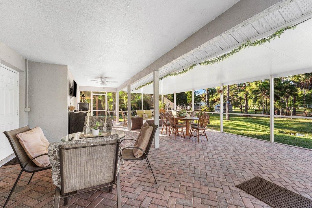 En Venta: $599,900 (4 camas, 2 baños, 1534 Pies cuadrados)