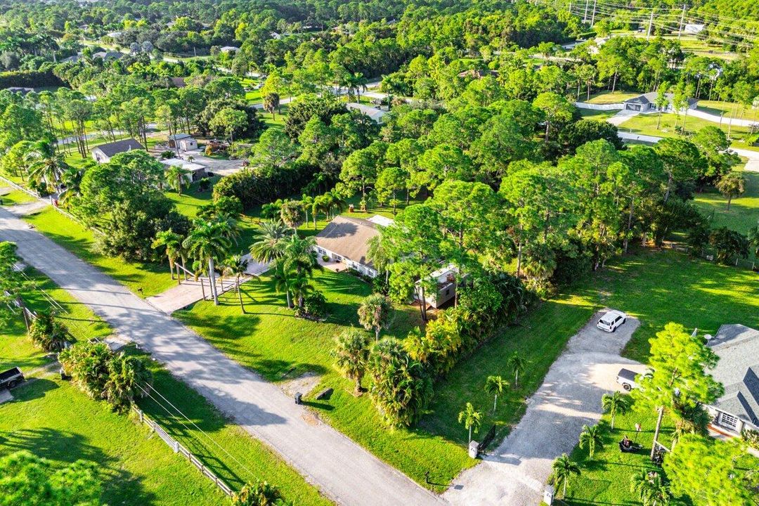 En Venta: $599,900 (4 camas, 2 baños, 1534 Pies cuadrados)