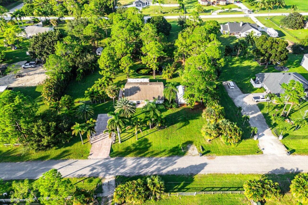 En Venta: $599,900 (4 camas, 2 baños, 1534 Pies cuadrados)