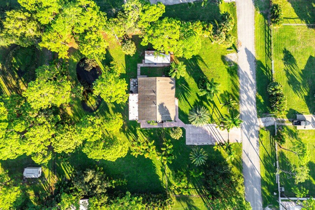 En Venta: $599,900 (4 camas, 2 baños, 1534 Pies cuadrados)