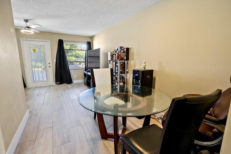For Sale: $100,000 (1 beds, 1 baths, 630 Square Feet)