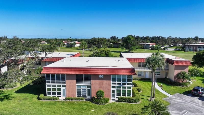 For Sale: $100,000 (1 beds, 1 baths, 630 Square Feet)