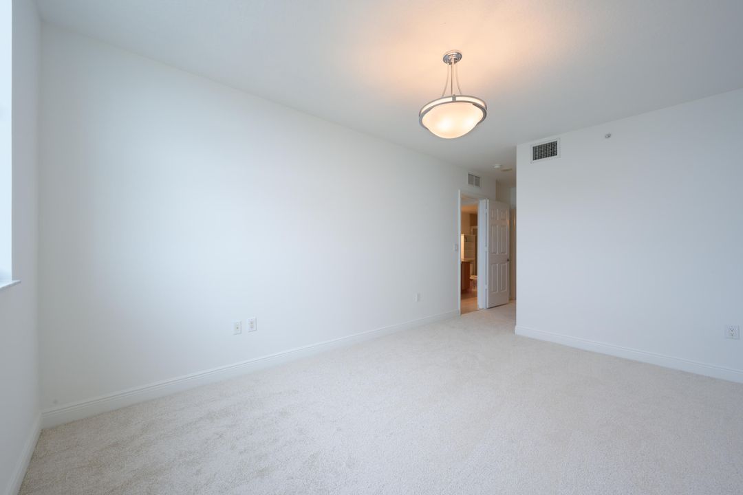 En Venta: $670,000 (3 camas, 3 baños, 2033 Pies cuadrados)