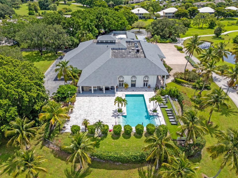 For Sale: $2,845,000 (3 beds, 4 baths, 3388 Square Feet)