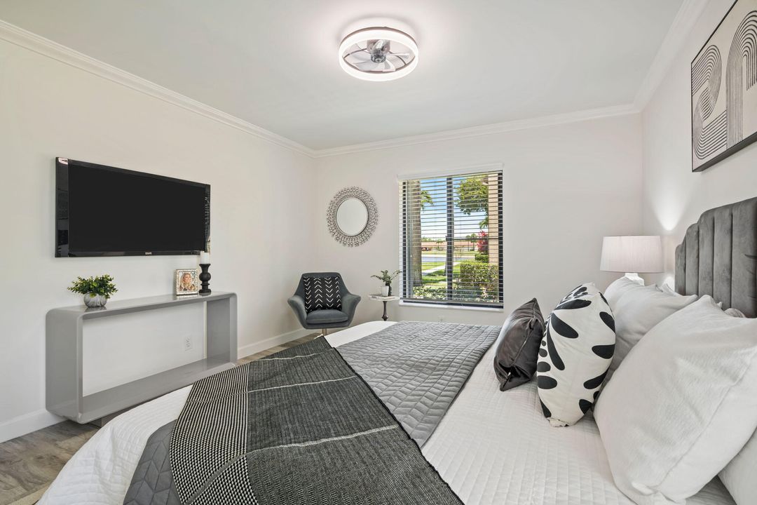 Active With Contract: $249,500 (3 beds, 2 baths, 1468 Square Feet)