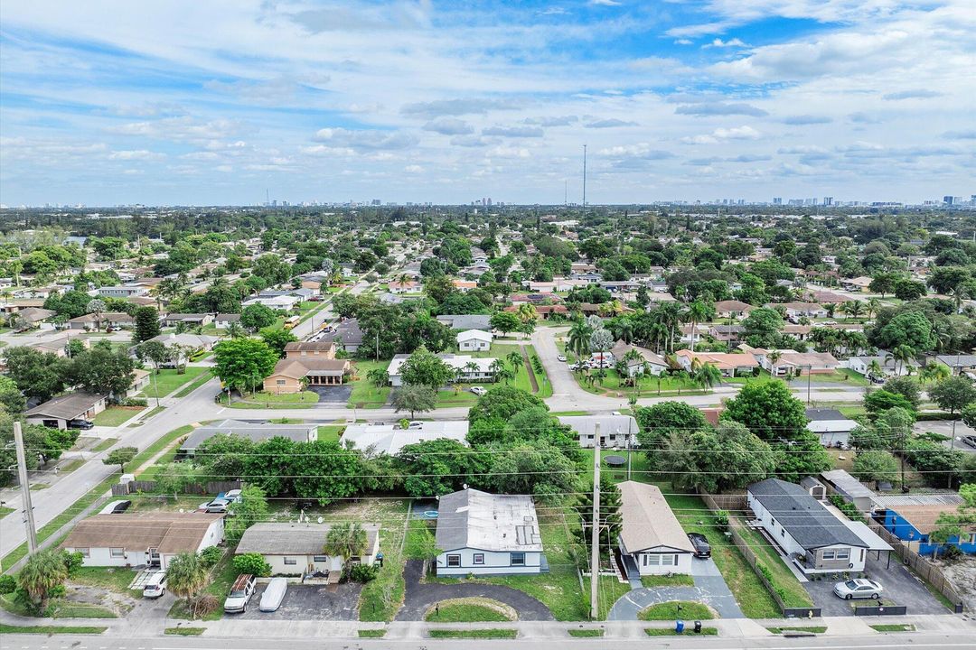 Active With Contract: $385,000 (3 beds, 1 baths, 1678 Square Feet)