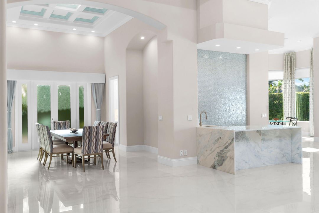 合同活跃: $2,490,000 (4 贝兹, 4 浴室, 3581 平方英尺)