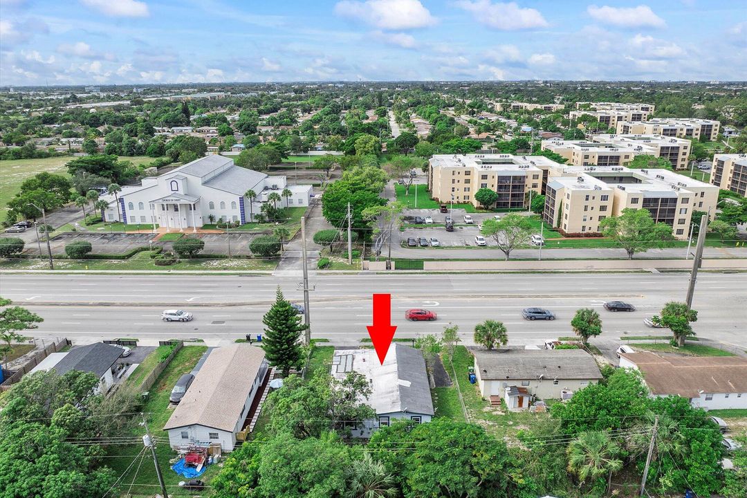 Active With Contract: $385,000 (3 beds, 1 baths, 1678 Square Feet)