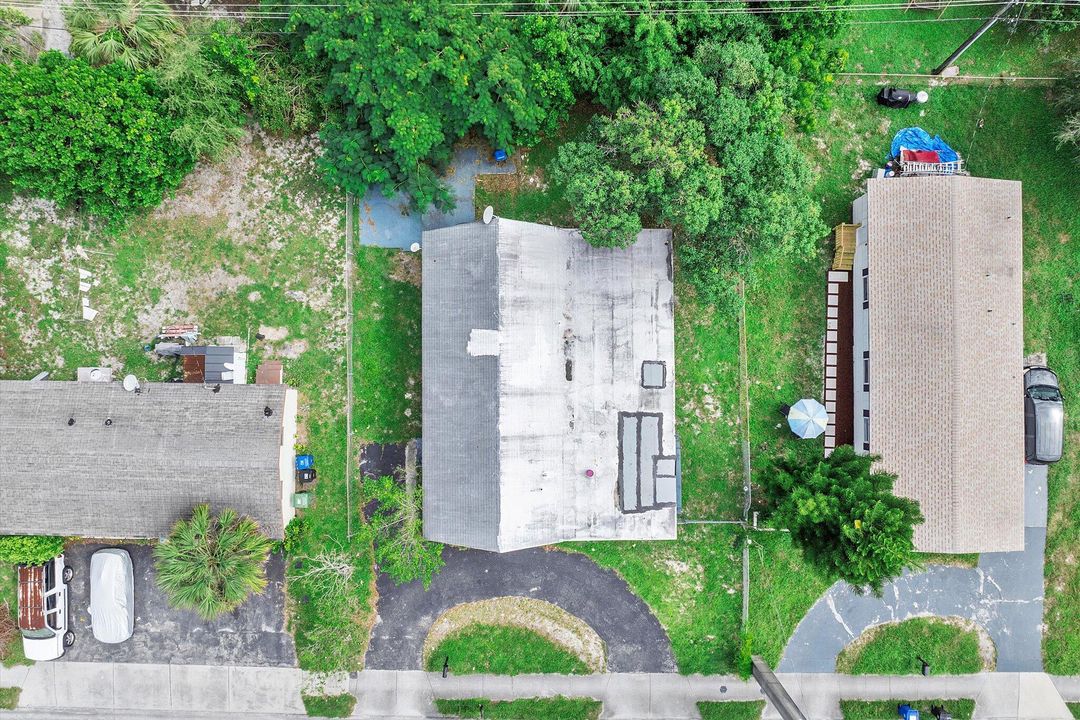 Active With Contract: $385,000 (3 beds, 1 baths, 1678 Square Feet)