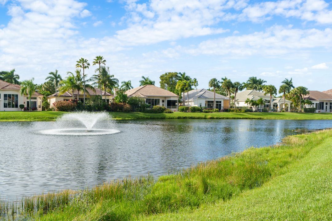 合同活跃: $2,490,000 (4 贝兹, 4 浴室, 3581 平方英尺)