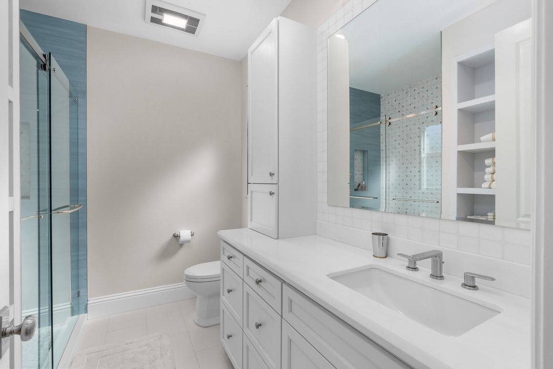 合同活跃: $2,490,000 (4 贝兹, 4 浴室, 3581 平方英尺)