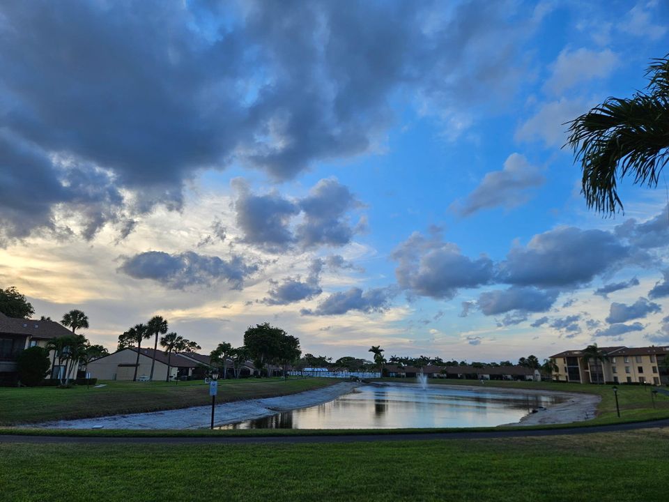 Active With Contract: $249,500 (3 beds, 2 baths, 1468 Square Feet)