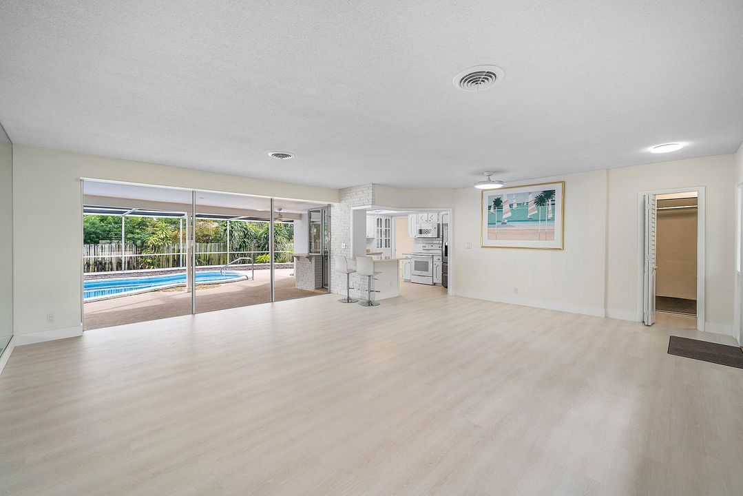 For Sale: $774,900 (3 beds, 2 baths, 1435 Square Feet)