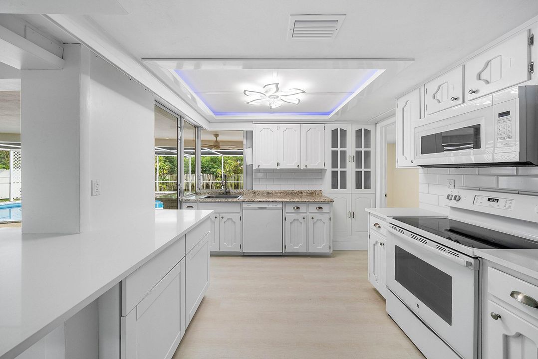 For Sale: $774,900 (3 beds, 2 baths, 1435 Square Feet)