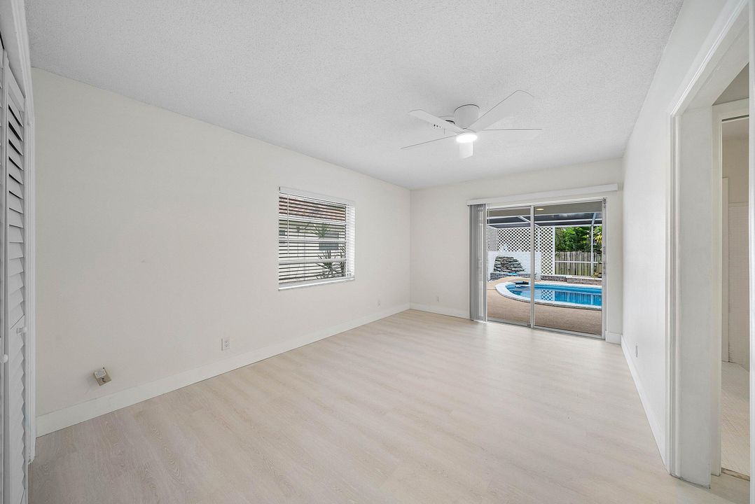 For Sale: $774,900 (3 beds, 2 baths, 1435 Square Feet)