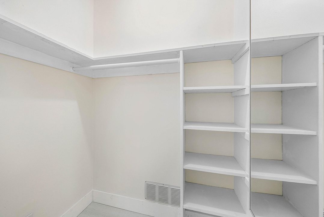 For Sale: $774,900 (3 beds, 2 baths, 1435 Square Feet)