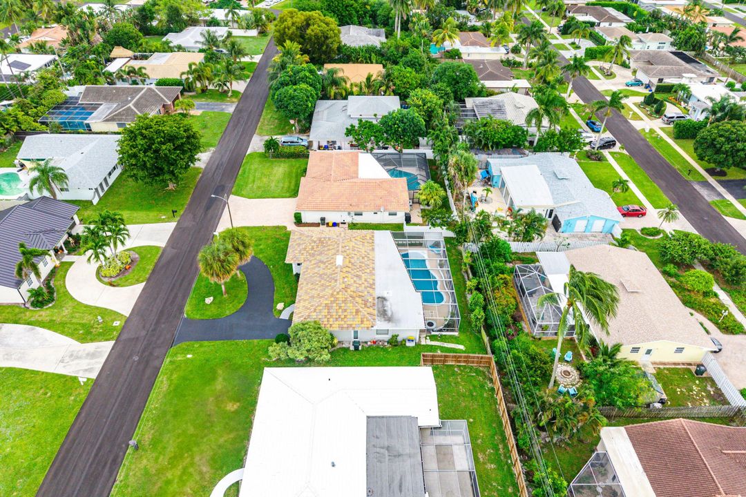 For Sale: $774,900 (3 beds, 2 baths, 1435 Square Feet)