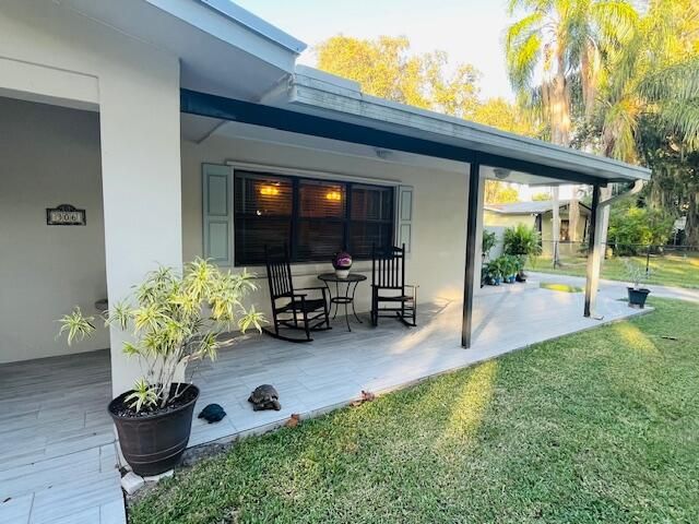 Active With Contract: $380,000 (3 beds, 2 baths, 1943 Square Feet)