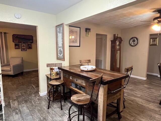 Active With Contract: $380,000 (3 beds, 2 baths, 1943 Square Feet)