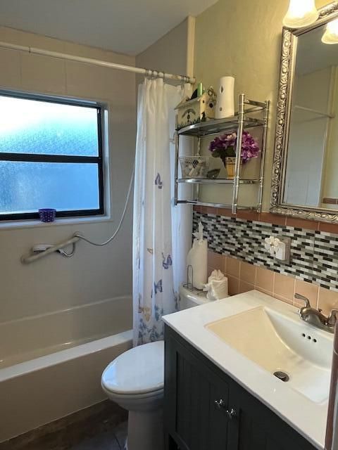 Active With Contract: $380,000 (3 beds, 2 baths, 1943 Square Feet)