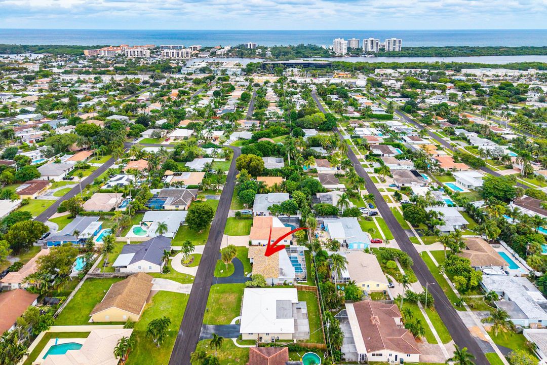 For Sale: $774,900 (3 beds, 2 baths, 1435 Square Feet)