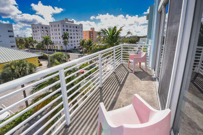 For Sale: $825,000 (2 beds, 2 baths, 2066 Square Feet)